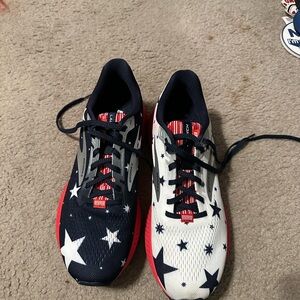 Brooks Launch USA Edition